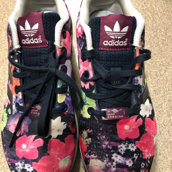 adidas torsion girls